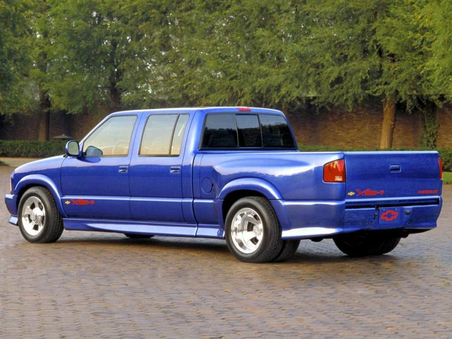  Chevrolet S-10 V8 Xtreme Pickup 2003 года  (фото 2 из 3)